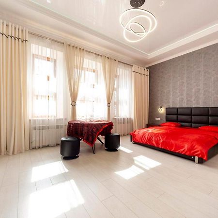 Vip Студио На Дерибасовской Lejlighed Odessa Eksteriør billede